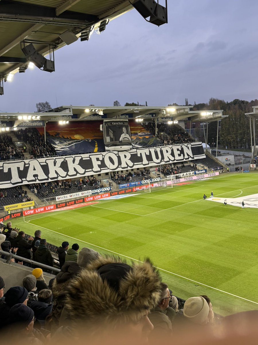TifoKojen's tweet photo. Fy æ e lei av VAR avskaff driten. Ræva dømming får vi uansett jo https://t.co/MkefDX8RM3