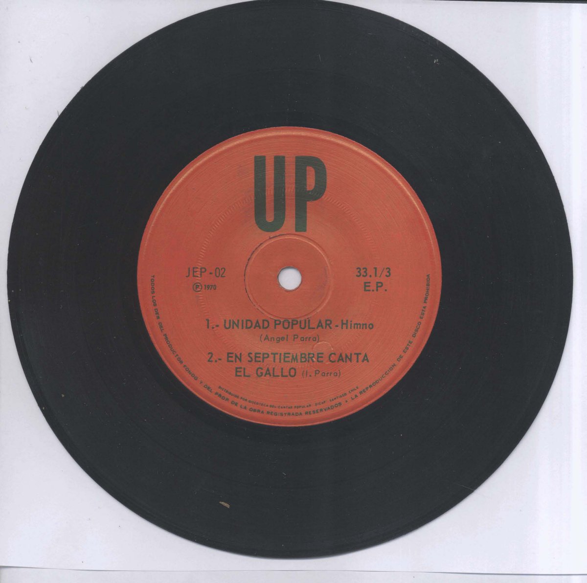 AUnidadPopular's tweet photo. Vinilo Single de campaña de la Unidad Popular, Agosto de 1970, lanzado por el sello DICAP.
#Chile #UnidadPopular #Vinilos https://t.co/sJmNjn31qc