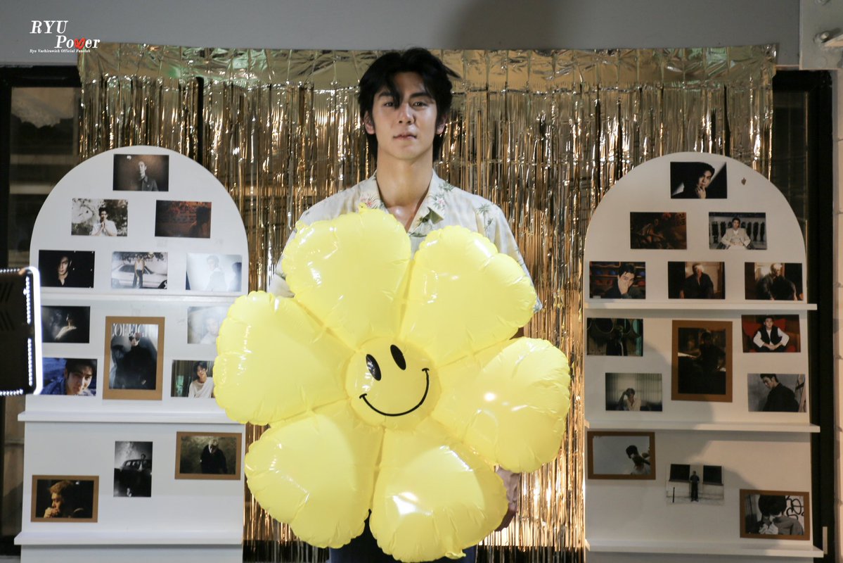 Ryu__Power's tweet photo. Happy Birthday to our dearest @ryuvachirawich 🎂🌻✨

ขอบคุณที่คอยสร้างรอยยิ้มและเสียงหัวเราะ ขอให้ทุกความฝันเป็นจริง
ขอให้ปีนี้เป็นปีที่ดี เต็มไปด้วยความรักและความอบอุ่น 💙

#ADateWithRYU1010SpecialDay
#HAPPYRYUDAY #RyuVachirawich https://t.co/tkLUWBzmQB