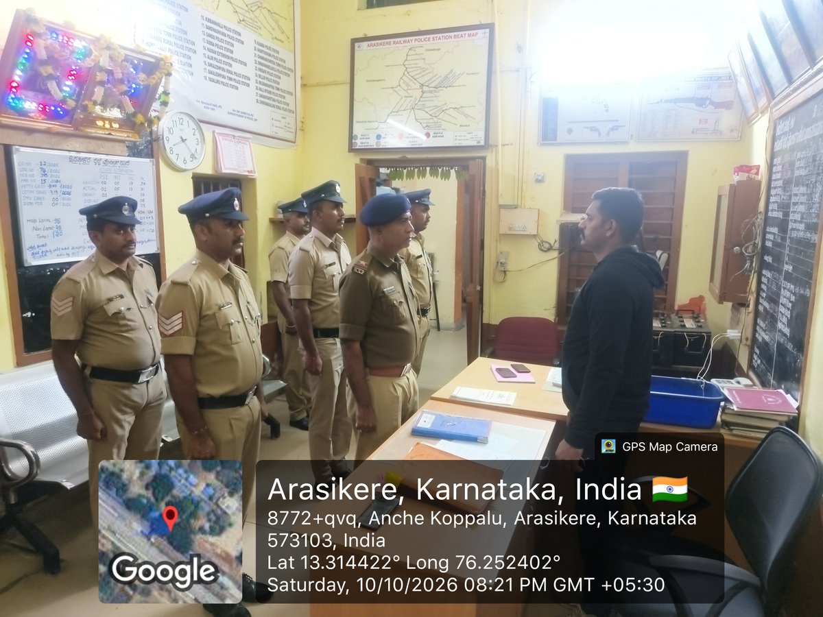 arasikererlyps's tweet photo. ದಿನಾಂಕ 10.10.2026 ರಂದು ಸಿಬ್ಬಂದಿಗಳ ಹಾಜರಾತಿಯನ್ನು ಪಡೆದುಕೊಂಡು  ರಾತ್ರಿ ಪಾಳಿ ಕರ್ತವ್ಯಕ್ಕೆ ನಿಯೋಜಿಸಿದೆ💐💐🙏@KarnatakaCops @SWRRLY @KARailwayPolice https://t.co/5YGdh58XCC