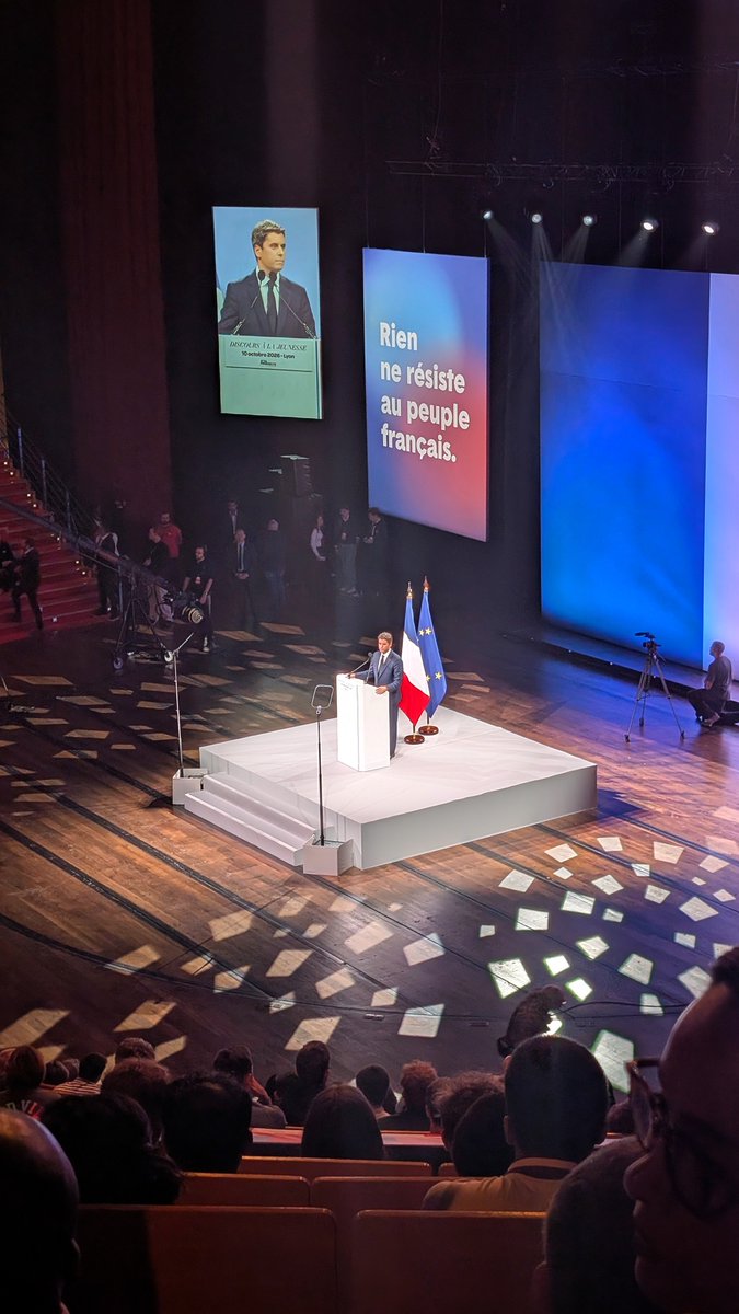 bodinmax's tweet photo. Ferveur.
#AttalPresident https://t.co/yTRa9bljgi