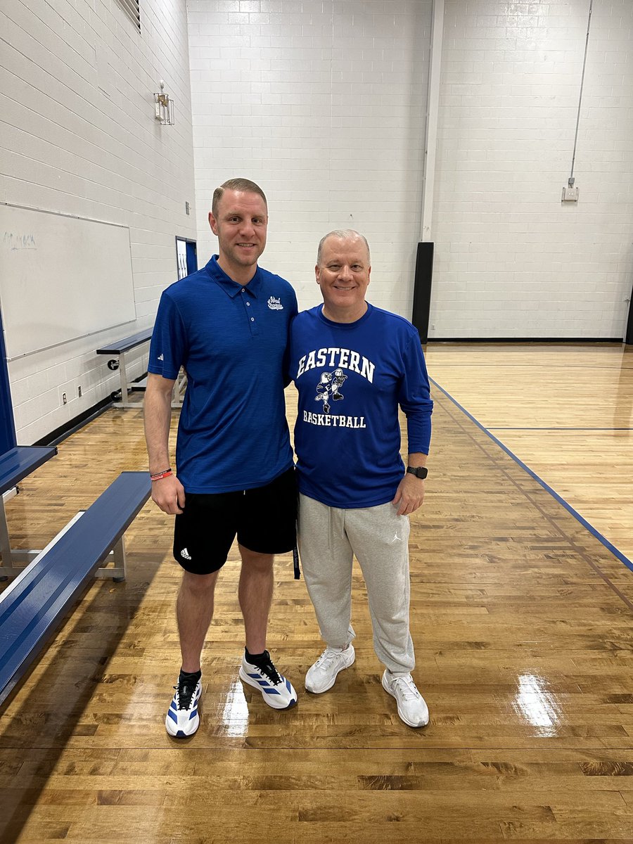 EasternHSBBall's tweet photo. Thanks to Coach Mark Schult from The University of West Georgia @UWG_MBB for coming to watch our team workout this morning. We appreciate him spending the morning with us!
#FlyEastern
#Toughness
#Committed https://t.co/DsnhjmSXyG