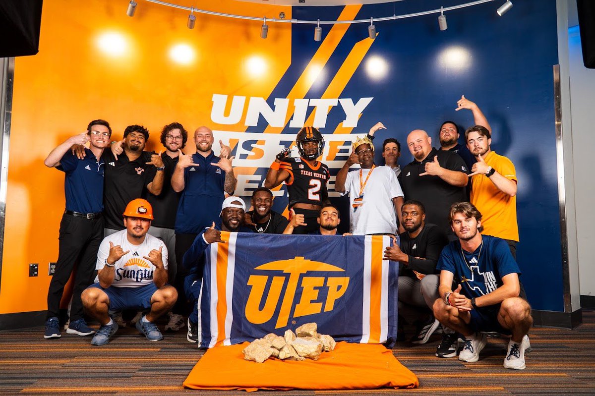 _mikewill19's tweet photo. #winthewest⛏️?🔵🟠 @UTEPFB https://t.co/zBYxY3AzUV