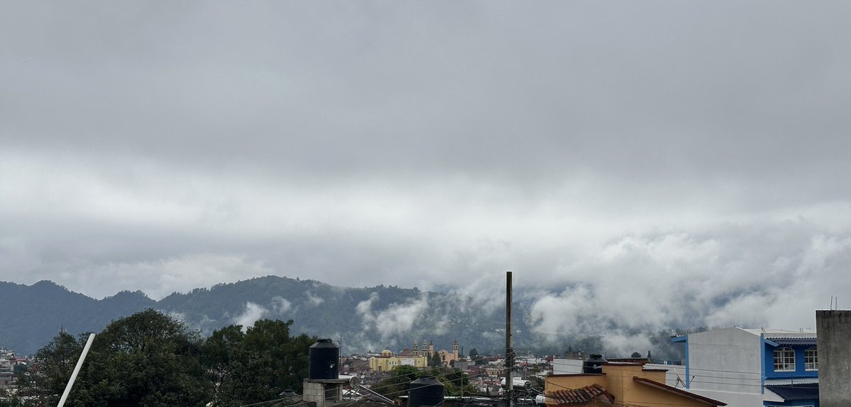 codelogg's tweet photo. Morning!!!
#Puebla https://t.co/XcESDZLy0M