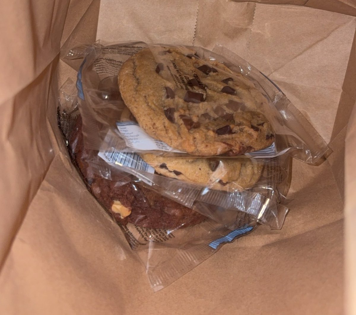 kiminiangel's tweet photo. احلى كومبو بالحياة كوكيز وماتشا خصوصًا كوكيز بارنز (๑ᵔ⤙ᵔ๑)🍵🍪🍪🍪🍪 https://t.co/9oGFUgzX74