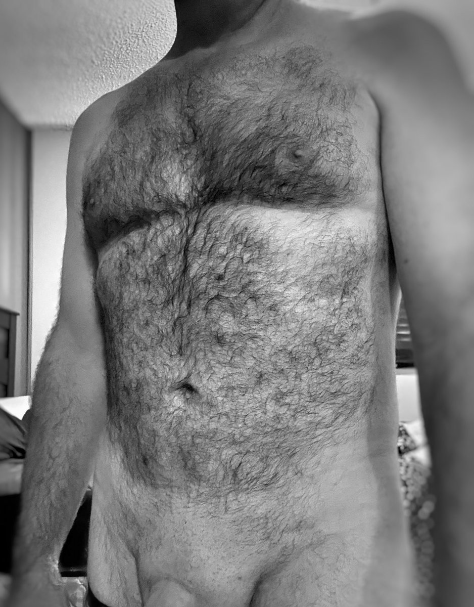 ItsJustMikey77's tweet photo. @JstCallMeElle Glad to hear everything went well with the surgery. We’re getting the first taste of cooler weather here. Might even see some snow ❄️ and it’s Canadian Thanksgiving on Monday. 

Happy B&amp;W Saturday. https://t.co/sg0COuY6Dp