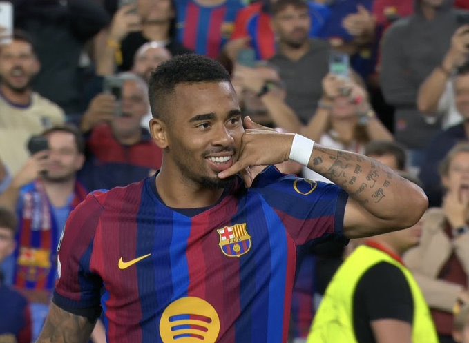 Alexaxfcb's tweet photo. Vendimos a Ferran por 50 millones
Compramos a Gabriel Jesús por 10 millones

Aurilla https://t.co/XG95Oeozzv
