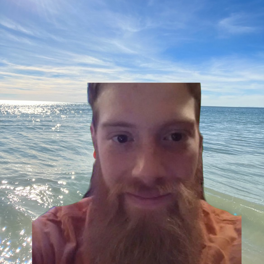 PhilipFLugge's tweet photo. At the beach - Where the troons at? 
Fluggey want boing boing! https://t.co/zEYhZqsAoh