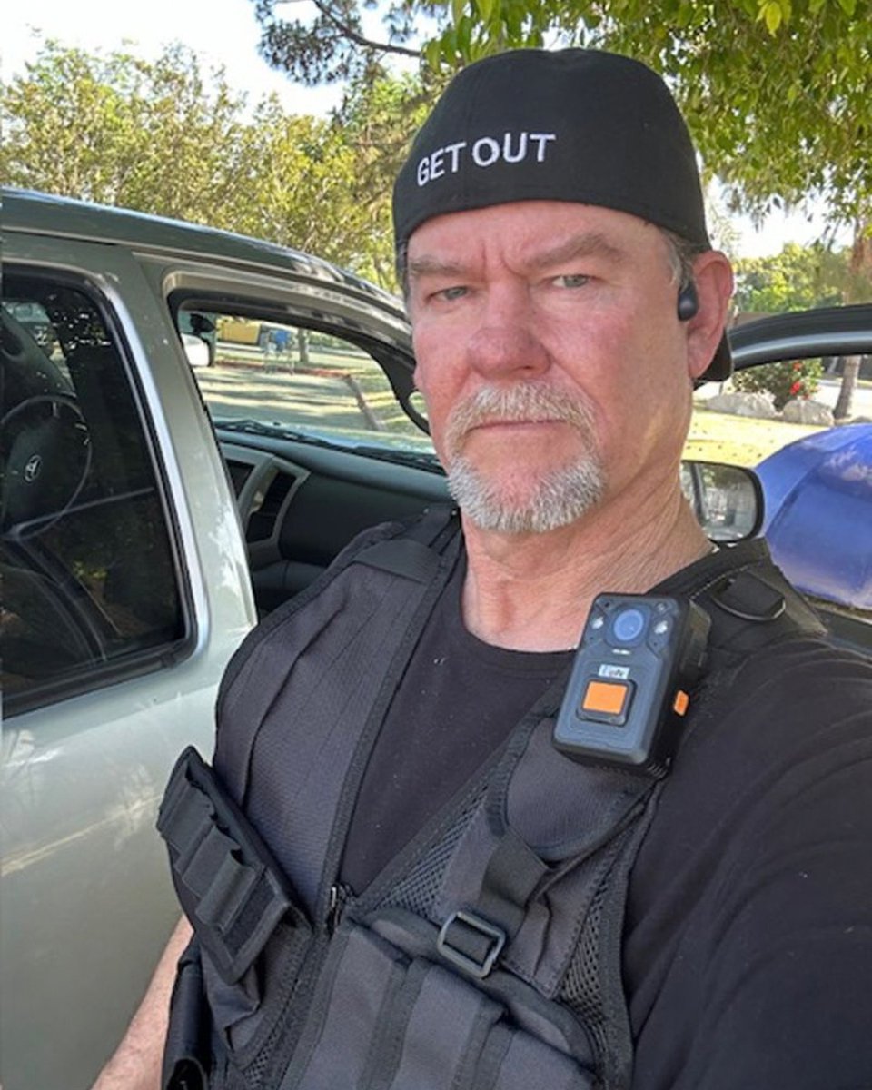 wynneflh's tweet photo. When squatters took over his mother's empty house in California in 2019, Flash Shelton called the police. They told him there was nothing they could do. Once someone is inside, the owner has to go to court.

So Flash had a different idea. He moved in.

He got a lease, walked through the front door, and became the worst roommate imaginable. He took over the couch. He took over the living room. He never left. Some squatters just want to be left alone, and the moment they get an unwanted roommate, they pack up and go.

They call him the Squatter Hunter now. He does it for other homeowners too. Crickets in the walls. A snake in the house. Always within the law, he says. The house goes back to the person who paid for it.

The system told him to wait for the courts. He brought a sleeping bag instead.

Genius or crazy?