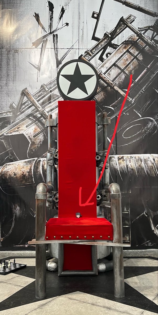 tamiya_0324's tweet photo. ★ 2026.10/10 ★

古屋兎丸展 「シュヴァイゲン」「残光 -Restlicht-」 大阪展

デ、デッケー♪ 
東京での展示とはまた違った雰囲気の会場が兎丸先生の描かれる数々の作品とマッチしていてとても原画にのめり込めました。
やはり色が着くと更に生々しい…
大きいタミヤくんかわゆ(･ω･)ゞ 大好き！ https://t.co/tLi3aF2vLJ