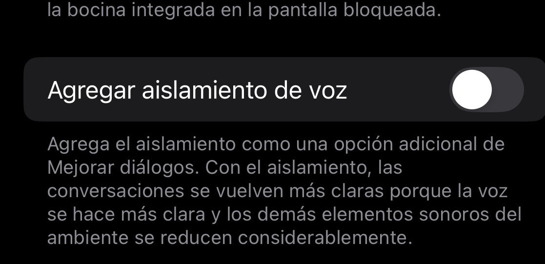 aarontsuarez's tweet photo. gracias a un video de tiktok descubrí que con el iphone podes aislar la voz para no escuchar ruidos en los videos que grabas🙏🏻 no lo puedo creer https://t.co/j6Ad3GSb4Z