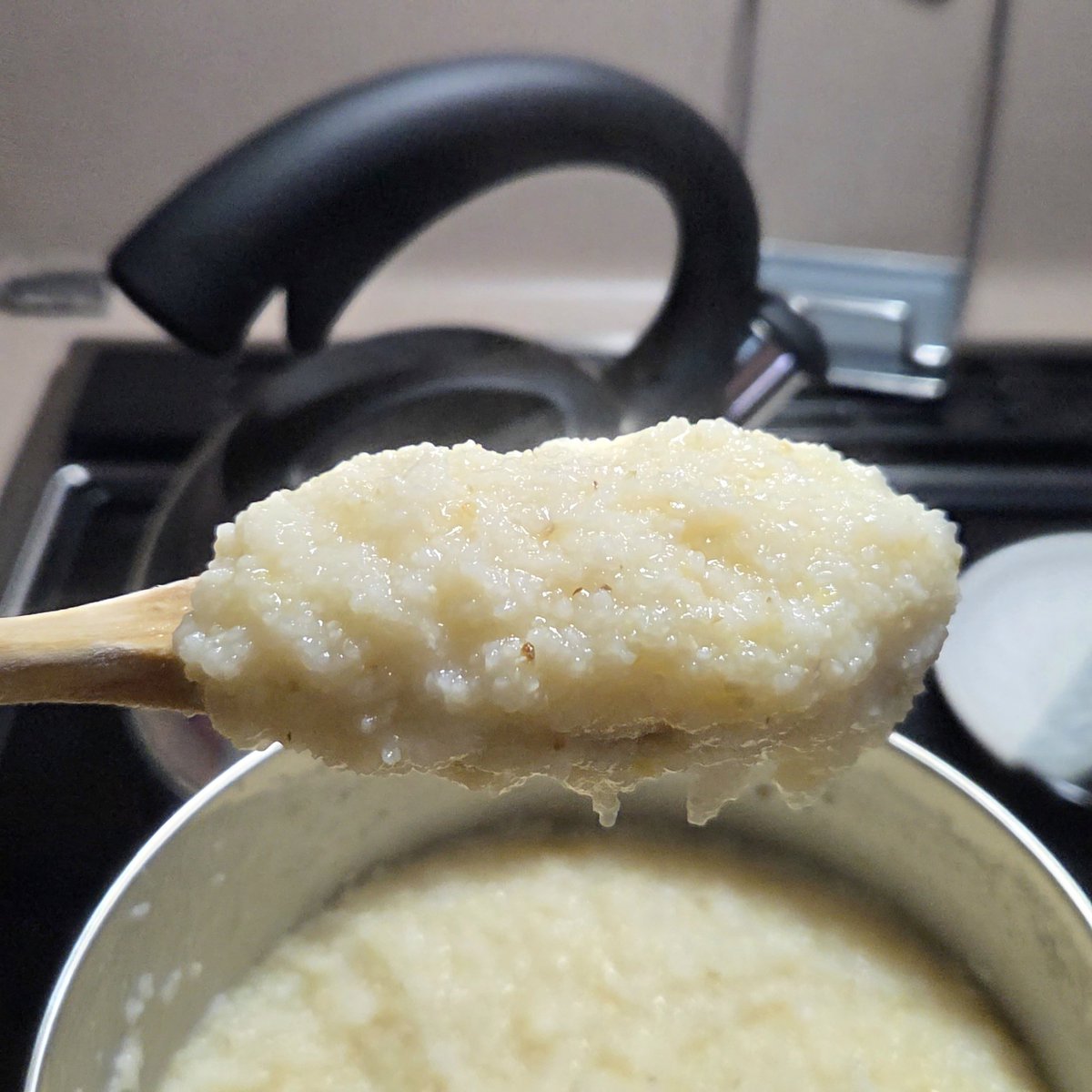 Thogar's tweet photo. Dear @CruiseNorwegian: THIS is prooer grits, not that watery shit your kitchen staff dole out. Hopefully @HALcruises does a better job, couldn't be worse.

Our next 156 nights on cruises are with HAL, not NCL as has been the case for 20 years. You guys have gone WAY downhill. https://t.co/Jf7616qDvL