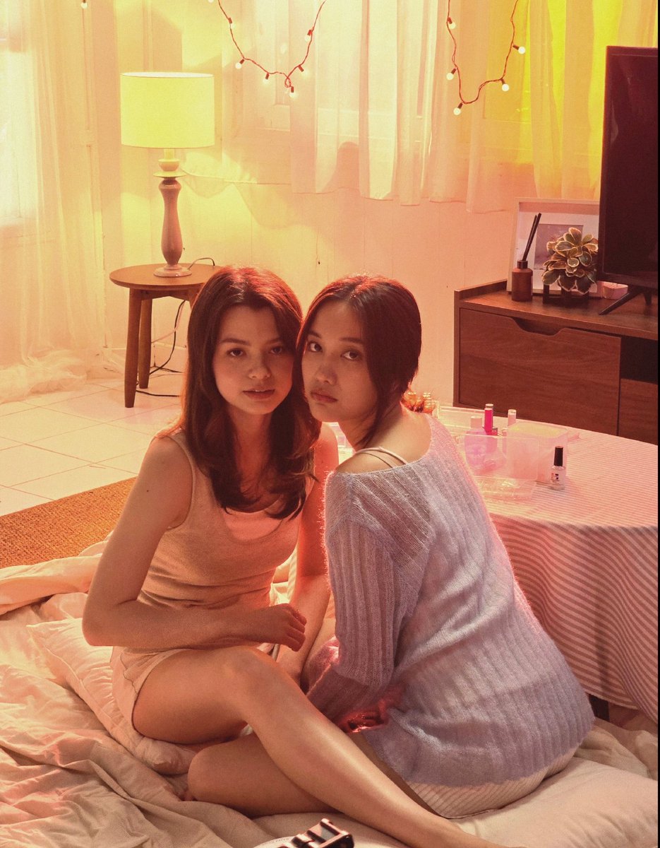 freenxbecbec's tweet photo. i miss them but i never even had them 😭 https://t.co/irjRmJRRhJ