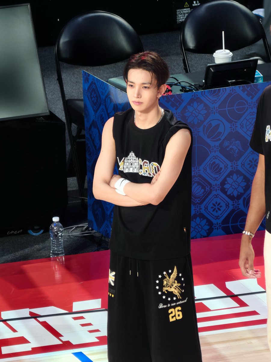Freesiaxxxxxx's tweet photo. 261010 NBA

#EVAN #희승 #에반 #HEESEUNG #ヒスン https://t.co/CwBIVk9wbf