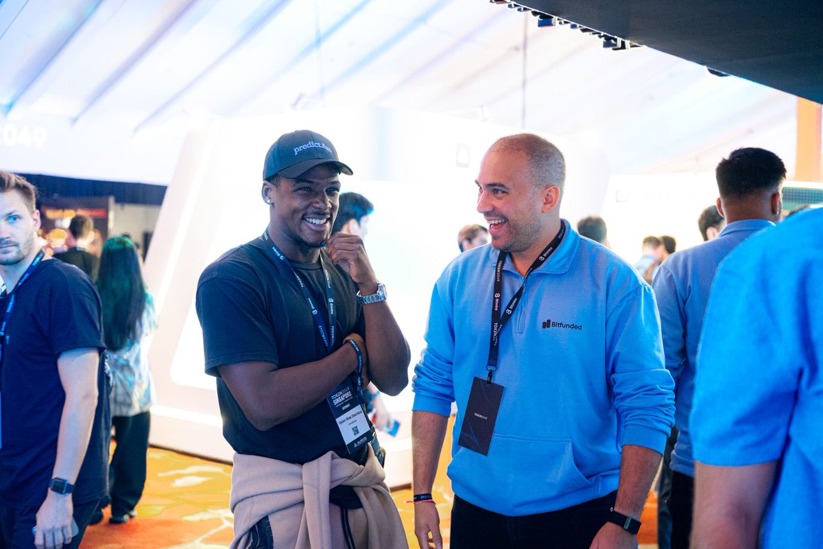 bitfunded's tweet photo. Some happy faces from our booth at @token2049 🇸🇬 https://t.co/tjZsQJHdXD
