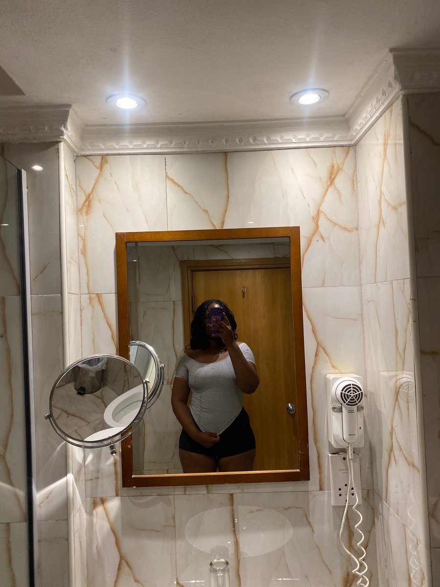 bims6_0's tweet photo. My thighs we getting wider help. https://t.co/ULRgHaBrfB