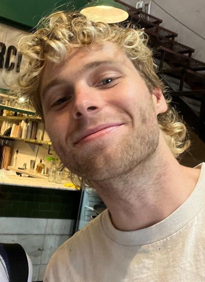 lrhsmilebot's tweet photo. ✨ https://t.co/WuJmVa9xMZ