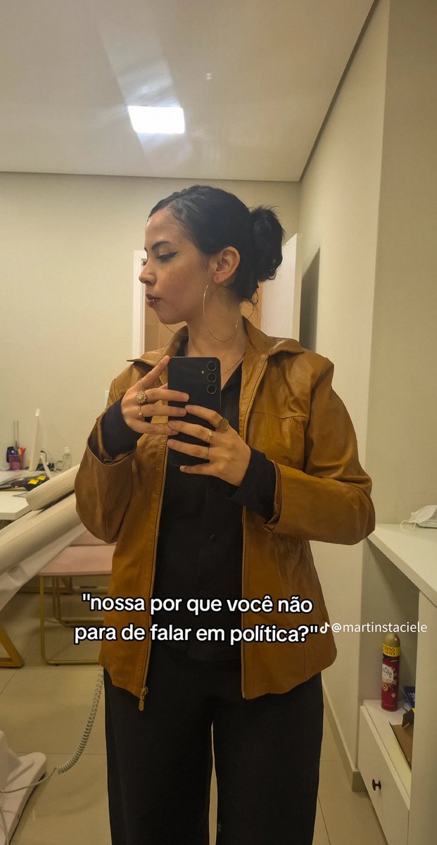 brenacomenta's tweet photo. Acabei de ver isso no tiktok e fiquei destruída https://t.co/wTU76XY3yY