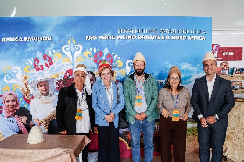 FAOLebanon's tweet photo. 🇱🇧🤝 A visit celebrating Lebanon’s agricultural heritage in Rome!
FAO Lebanon welcomed H.E. Mrs. Carla Jazzar, Ambassador of Lebanon to Italy, and Mr. Moustafa Ghaith, Lebanese Consul in Rome, to the 🇱🇧stand at the #Seeds2Food exhibition, hosted in the @FAOinNENA_EN  pavilion https://t.co/xguJaUfNmN