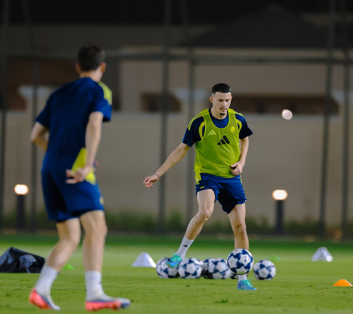 AlNassrFC's tweet photo. نفتـح صفحـة النخبـة 💛 https://t.co/BEM8glbuO5