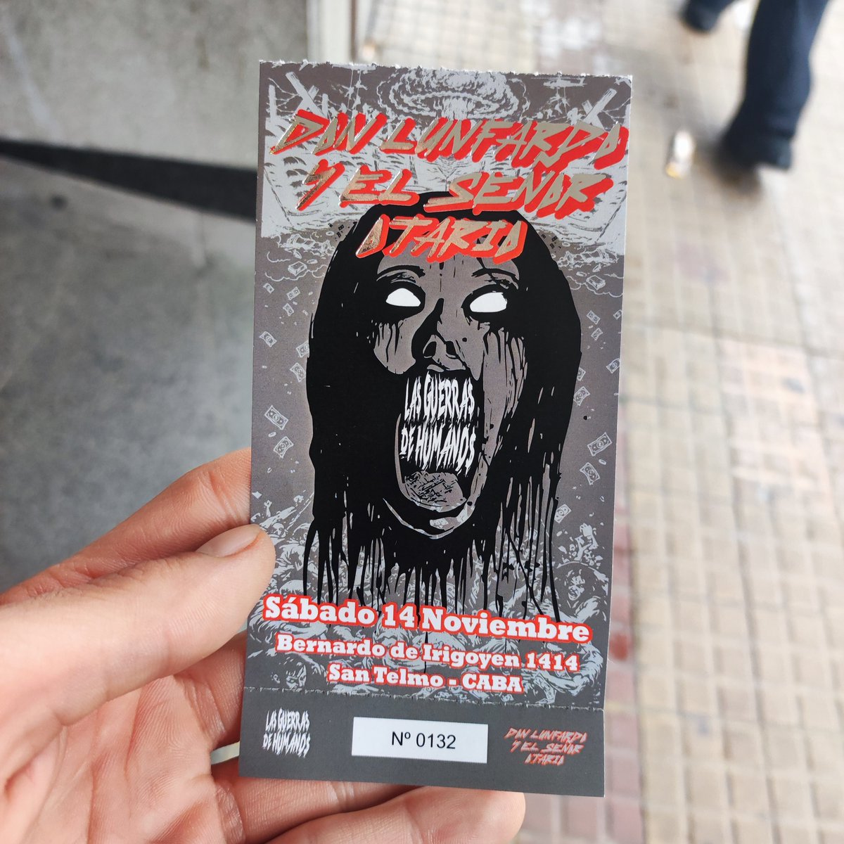 FcZltnr7's tweet photo. Abrochense su cinturón!

🚌 Micro de La Plata con todos los chiches manden msj https://t.co/3kBKpYjZSN