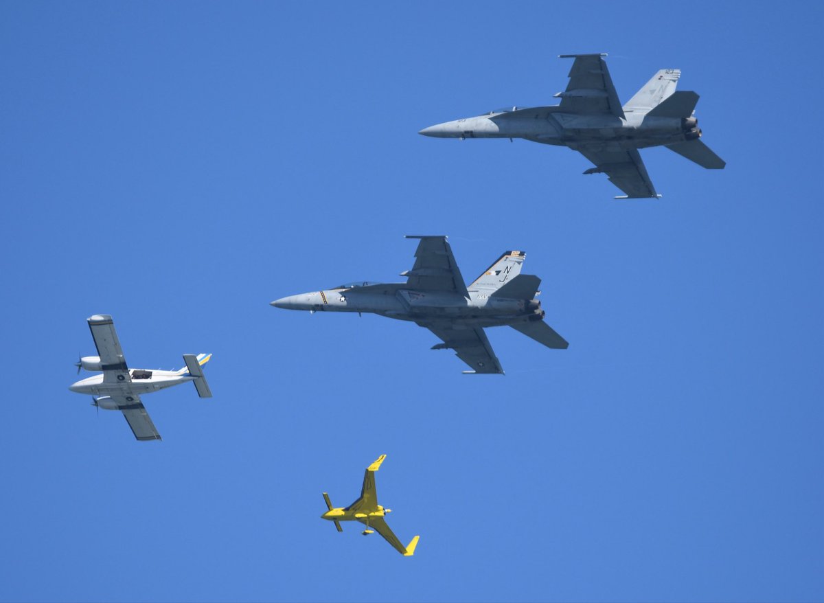 namurusan777's tweet photo. Welcome Rhino Demo Team ！
A Special Guest from Sacramento!
#SFfleetweek https://t.co/inLgvZfzTc