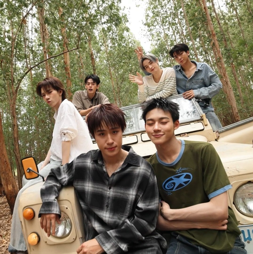 EGAT_Official's tweet photo. ถ่ายรูปเท่ๆ แบบบอยกรุ๊ปตัวท็อป

#IDOLENERGYSS2ep2
#IDOLENERGYSS2 
#LYKN #PERSES_TH https://t.co/pFGQU1Ky6I