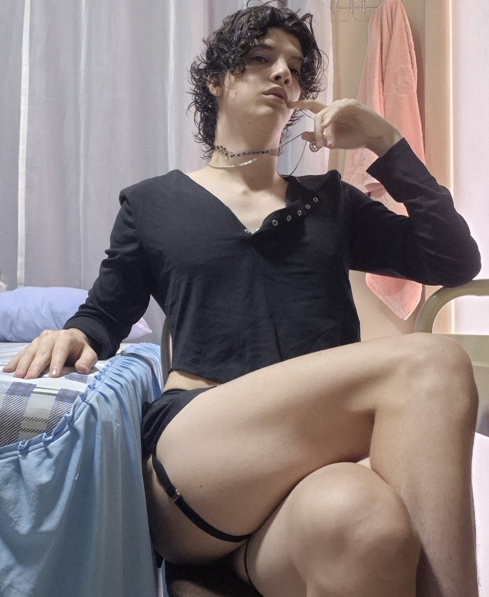 Papricash_'s tweet photo. I'm the femboy btw https://t.co/fCtV9Iyolb