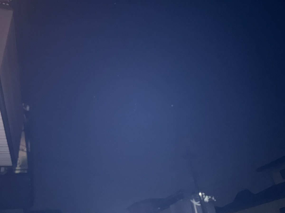 YURI_peche's tweet photo. 幻想的な夜空

仲良くして頂いたお友達のみんな、ありがとうございます
お帰り私

記憶が無くなっても、今までの事は心に刻んでいます

おやすみなさい https://t.co/zjOkFQ2KhW