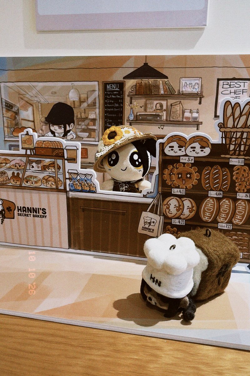 kiwisantw's tweet photo. Hanni’s Secret Bakery 
Day 2
Dani ☀️ 💛🌻
@Bbangsaz_zip https://t.co/8DNRhoDsAI