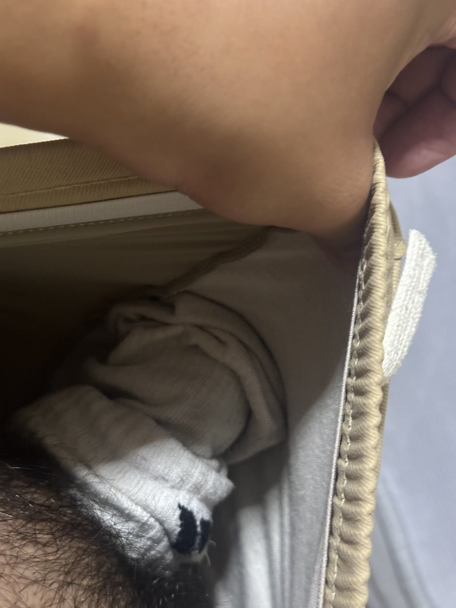 xpksss's tweet photo. 183机车直男的袜子 第二期 裹着袜子出门一整天 有时候jb软了还得去wc调整 直男知道我裹了一整天说我太6了 #直男 #白袜  #s https://t.co/MiglGcSSaP