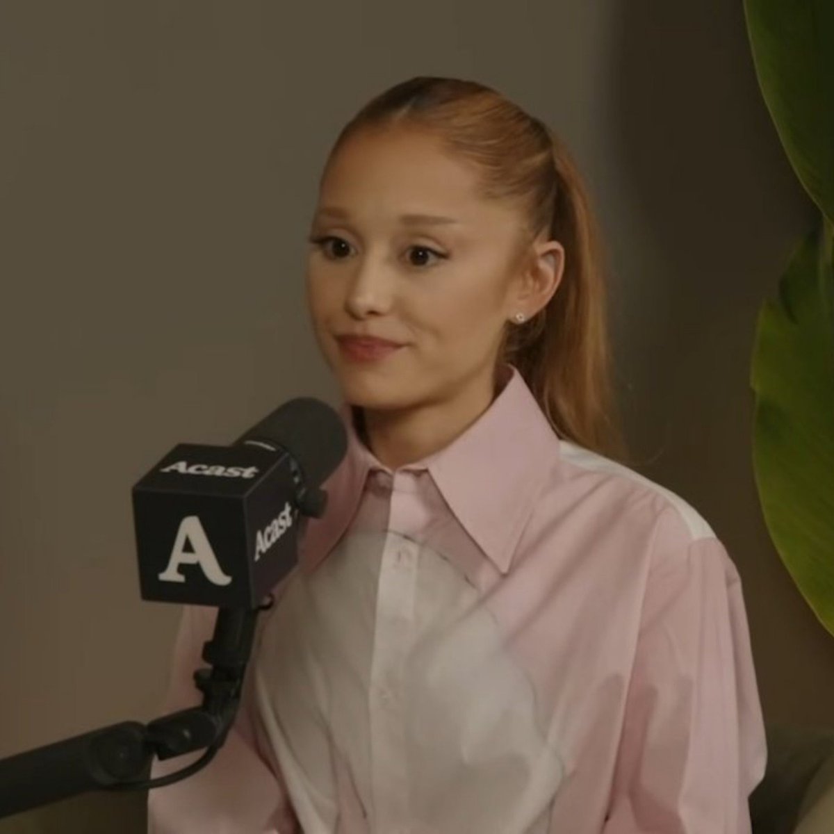 jxt_clark's tweet photo. @Terrell8799 I'm sure Kylie and Malia will return i don't know but I hv a feeling both of them still want to be frnds despite everything it's going to take long but it'll surely happen or maybe not https://t.co/qhNJb06iHY