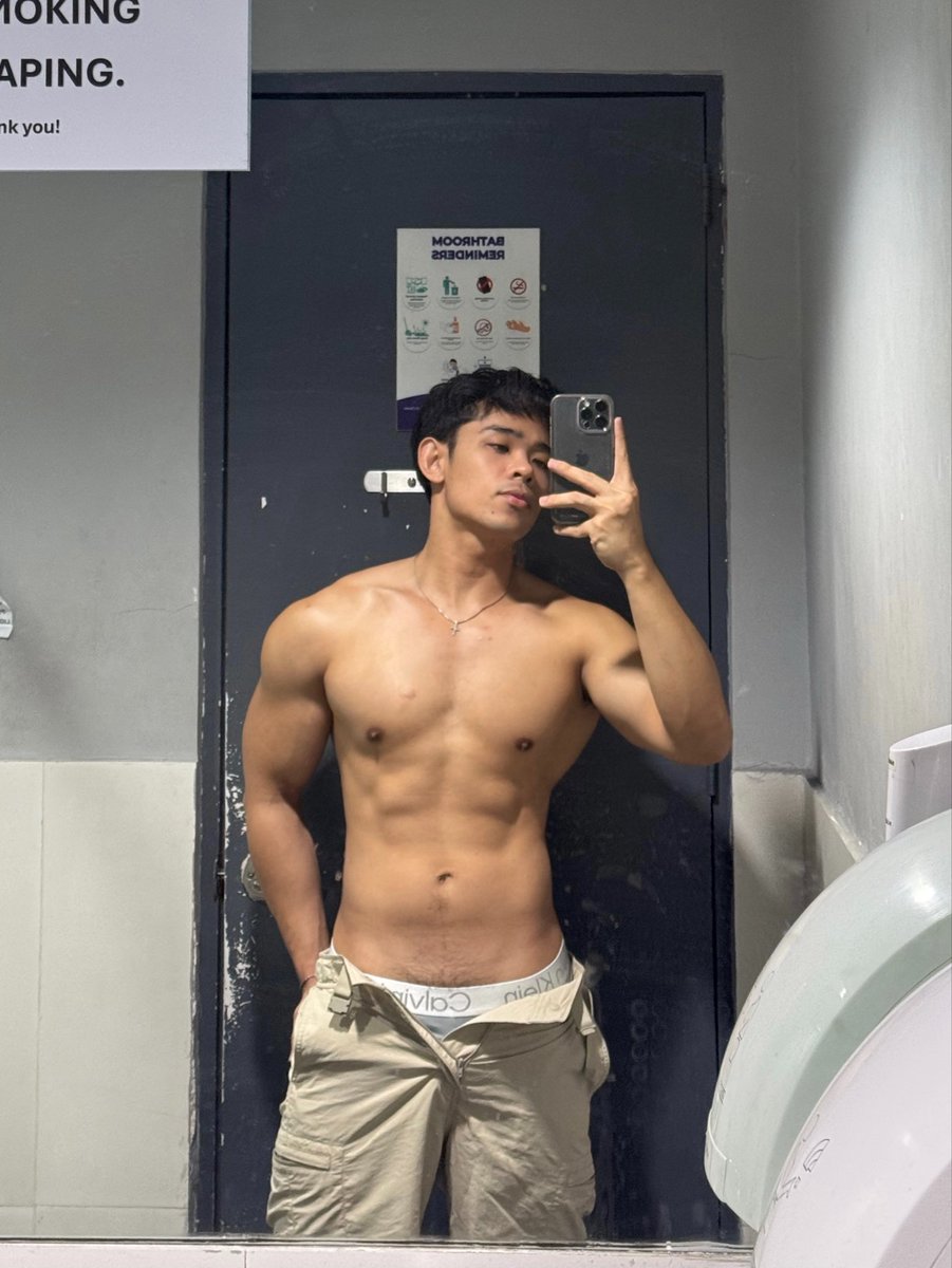 jeicodonuts's tweet photo. 🌳 https://t.co/S5P9sAF5pK