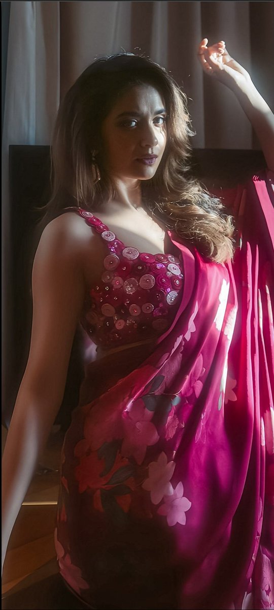 NikNik1487435's tweet photo. Uffff 🥵

#keerthy #keerthysuresh https://t.co/4tYBcX9WQ9