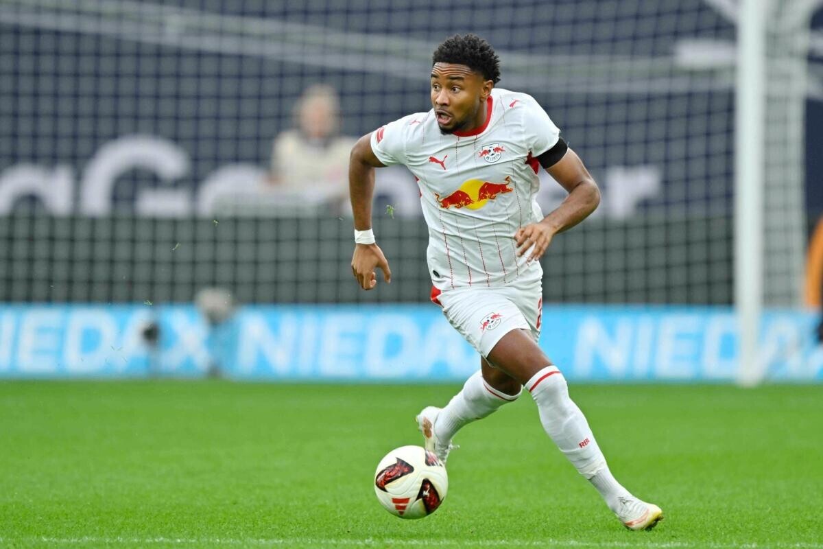 lequipe's tweet photo. Christopher Nkunku inscrit un triplé en première période avec Leipzig face à Francfort ➡️ https://t.co/xKOod0ElBL https://t.co/AguCNuQUCY