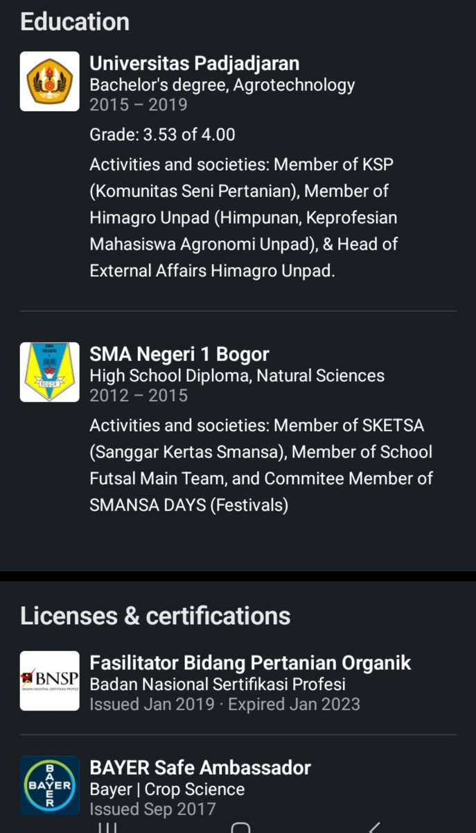 rajjjjjj69's tweet photo. Mr Alfika 
West Java
Current Job - Assistant Manager At Musim Mas Group

Education background-University Padjadaran

I don'tl like doing this usually but you don't make fun of poor innocent kid 👍🏻 https://t.co/s1aLoRWwTs