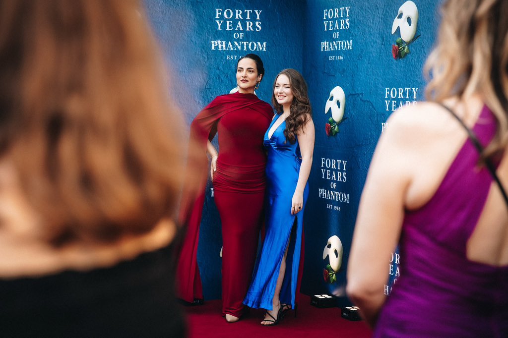 PhantomOpera's tweet photo. SPOTTED on the #Phantom40 red carpet. 👀 

Celebrating the legacy with some of the people who helped make it. 

📸: Danny Kaan https://t.co/isbPiHIPXe
