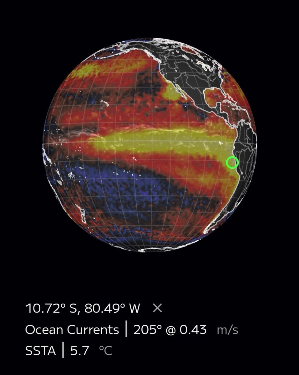 EdoWeatherman's tweet photo. El Niño podría extenderse hasta el invierno 2027. Los efectos en Chile están lejos de terminar. 

El Súper Niño 2026 aún no alcanza su peak y eso podría suceder en el verano, para luego ir decayendo. Sin embargo, el reservorio de agua cálida subsuperficial y una atmósfera que no muestra indicios de desacoplamiento, además de un eventual nuevo calentamiento en Sudámerica, podrían extender este fenómeno más allá del otoño 2027. 
Si bien ya hay agua fría acumulándose en el lado occidental, que podrían dar inicio a una futura Niña, la atmósfera no muestra señales para proyectar que eso ocurrirá pronto. 
Por último, este Niño no es como el de 1997-1998, ya que en pleno 2026 los océanos lucen mucho más cálidos que en esos años y esto podría actuar como un impedimento para que La Niña surja con rapidez.

Con todo lo anterior, el 2027 en Chile podría ser más lluvioso que este año y si bien el verano será muy caluroso, las tormentas eléctricas también serán más intensas y los eventos extremos de lluvia podrían llegar antes del invierno.

#ElNiño. 
#Chile.