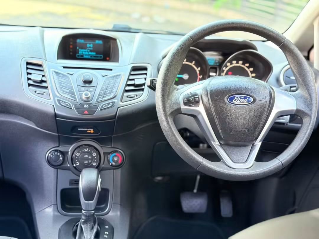 2lani47's tweet photo. 109 999 
AUTOMATIC Ford Fiesta 2015 Model with ONLY 157 000KM FULL SERVICE HISTORY &amp; Spare keys
Brand New Tyres All Round Including Spare Wheel &amp; Tools 
📲0813417410 https://t.co/mjpbAQ2r8d