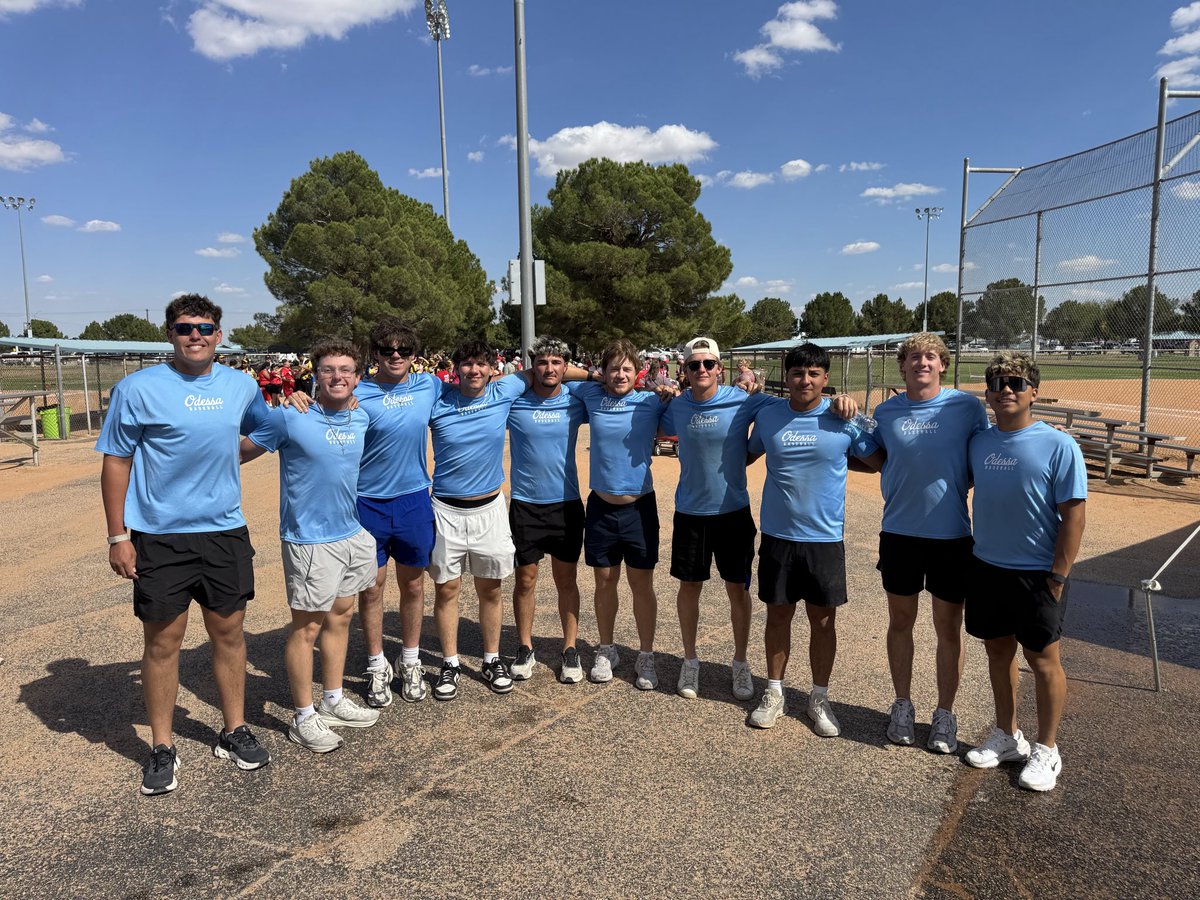 OdessaCBaseball's tweet photo. OC Baseball volunteered today with  @SOTexas. We’re blessed with this opportunity to get into the community and welcome those from all over Texas! Thank you to @SOTexas for having us out!

#JoinOurBus #OCBB #LSC #ERO https://t.co/U4quuH869o