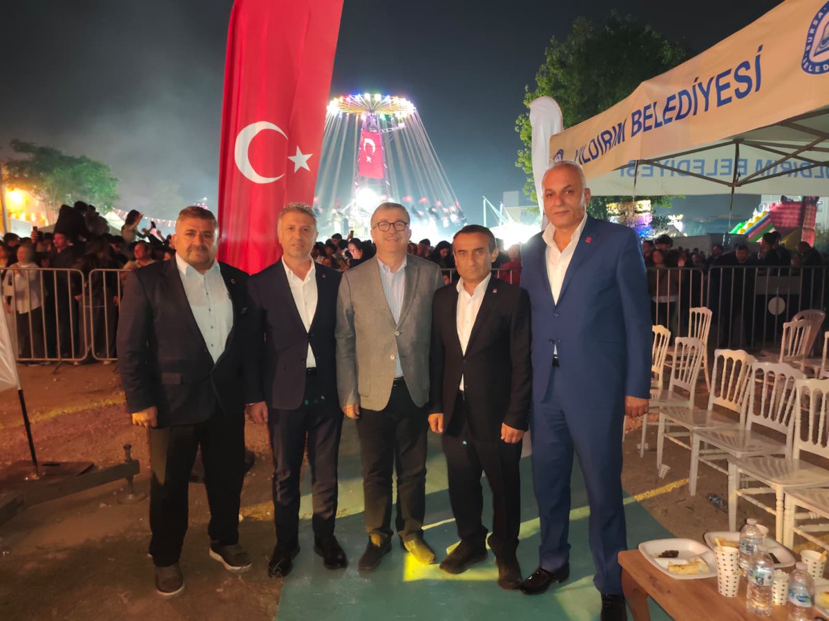 bursachpil's tweet photo. BALKANLARIN GÖNÜL KÖPRÜLERİ BAL-GÖÇ PANAYIRI’NDA BULUŞTU!
BAL-GÖÇ’ün 6. Balkan Panayırı’na İl Sekreterimiz İlhami Gün, İl Başkan Yardımcımız Fesih Güler, Serdal Çelik ve Yavuz Ergül ile katıldık.
Kültürümüz ortak, kardeşliğimiz daim olsun!

#chp #BALGÖÇ #Bursa https://t.co/Isd05WfT5Y