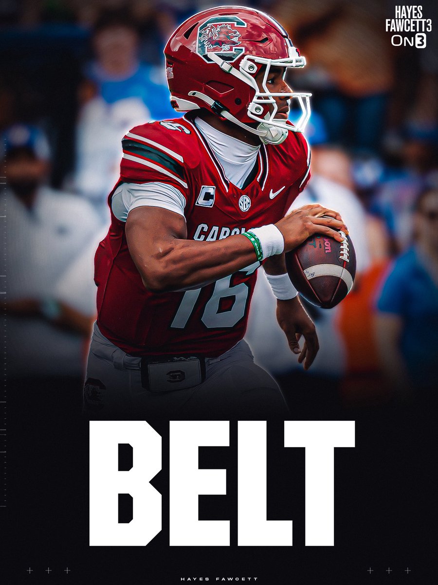 Hayesfawcett3's tweet photo. South Carolina snaps its 8 game SEC losing streak with a dominant 38-19 win over No. 16 Florida 🐓 https://t.co/HTmbk51oOU