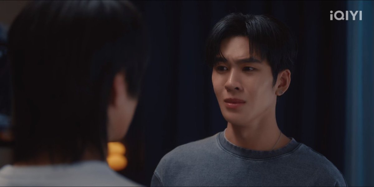 Browniee_bakes's tweet photo. "He didn't hurt you, did he?"

This was what Third needed all along, someone to ask, how does HE feel. Someone to hold him when he let his tears go
He didn't cry when he was betrayed by his friend. he didn't cry seeing that same person+

MR FANBOY CHAPTER 7

#MrFanboyEP7 https://t.co/qHUt6SuwIB