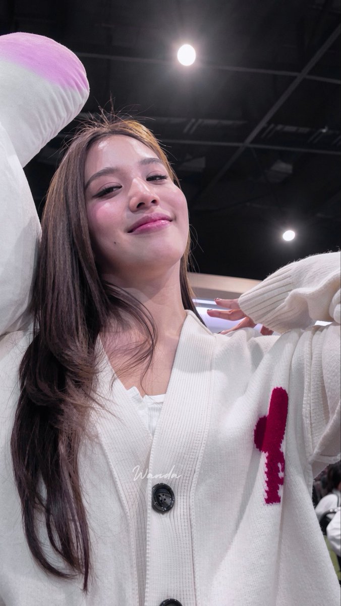 2dearwanda's tweet photo. ทำดีๆบอน เฮียหึง (🫠🫠🫠)

#GMMTVFANIVAL2026HappyFamilyxEB
#beonnnie https://t.co/ZINpWVmsBk