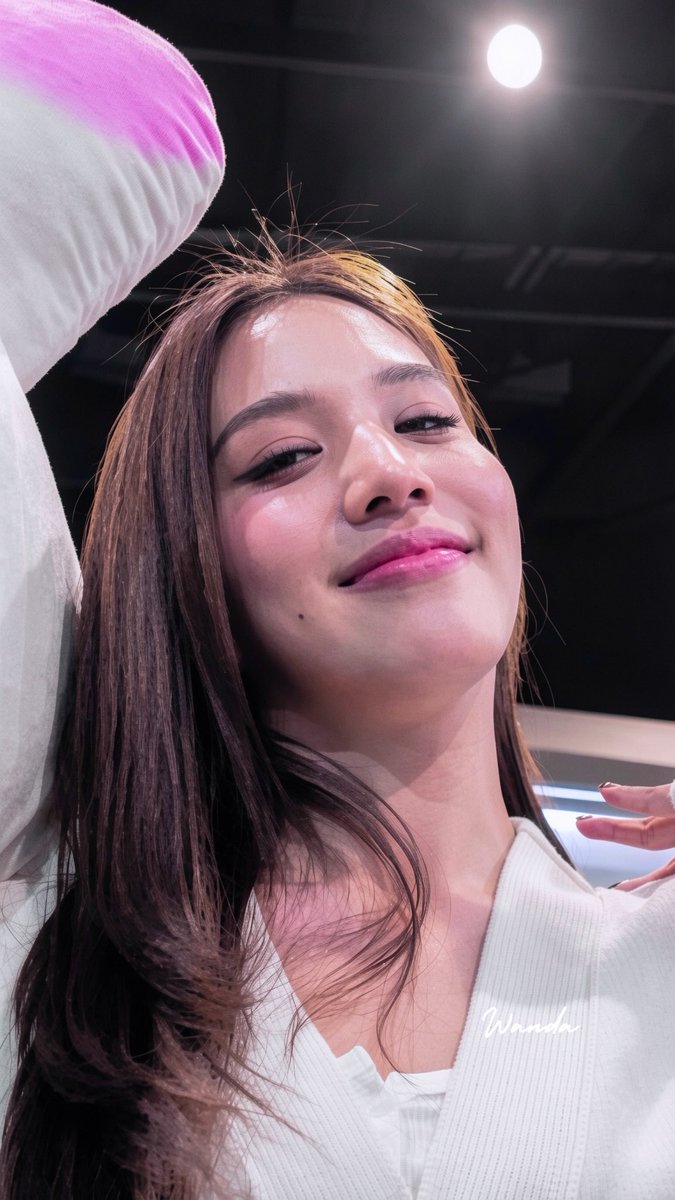2dearwanda's tweet photo. ทำดีๆบอน เฮียหึง (🫠🫠🫠)

#GMMTVFANIVAL2026HappyFamilyxEB
#beonnnie https://t.co/ZINpWVmsBk