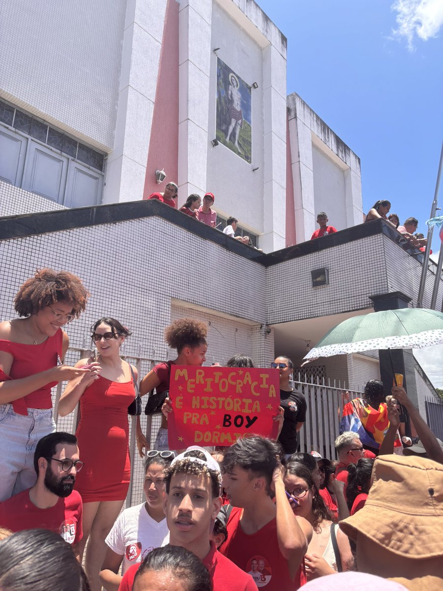 lohranaz's tweet photo. RN com Lula ❤️⭐️ https://t.co/oGc01HhmGQ