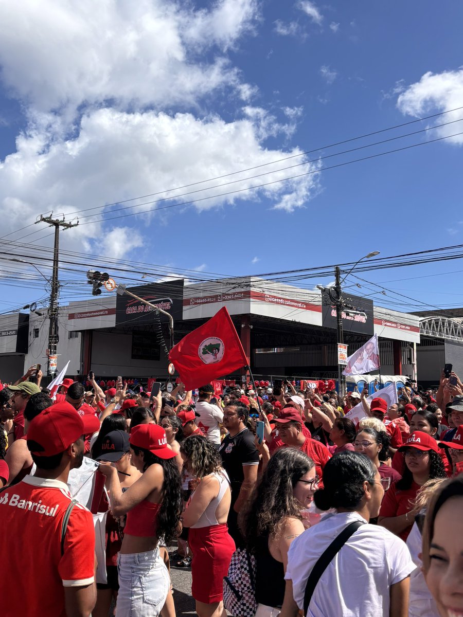 lohranaz's tweet photo. RN com Lula ❤️⭐️ https://t.co/oGc01HhmGQ