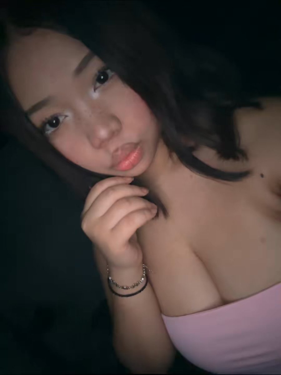 heavenploy's tweet photo. Dollie:3 https://t.co/3srKpIZgip