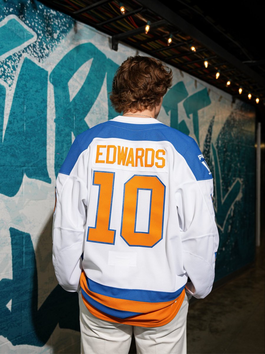 SanJoseSharks's tweet photo. 🔥 https://t.co/gOJkoSIlCa