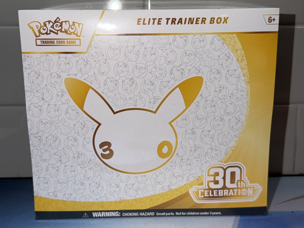 FastBreakCards's tweet photo. 🚨 FAST BREAK FREEBIE 🔥

Giving away a brand new, factory-sealed Pokémon 30th Celebration Elite Trainer Box! (Mint Condition)

Ends: Saturday, October 24, 2026 at 7:00 PM EST

To enter: 
• Follow @FastBreakCards
• Like + Retweet this post

Must stay following and keep the RT live until the winner is announced.
WINNER WILL BE TAGGED.

Join our 100% free card monitoring Discord 👉 https://t.co/OagMJJU0iF

Check my timeline for proof of previous major ETB giveaways.